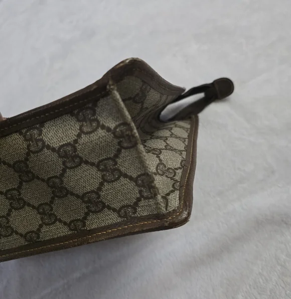Gucci Brown Monogram Clutch Pouch Bag - Picture 5 of 15